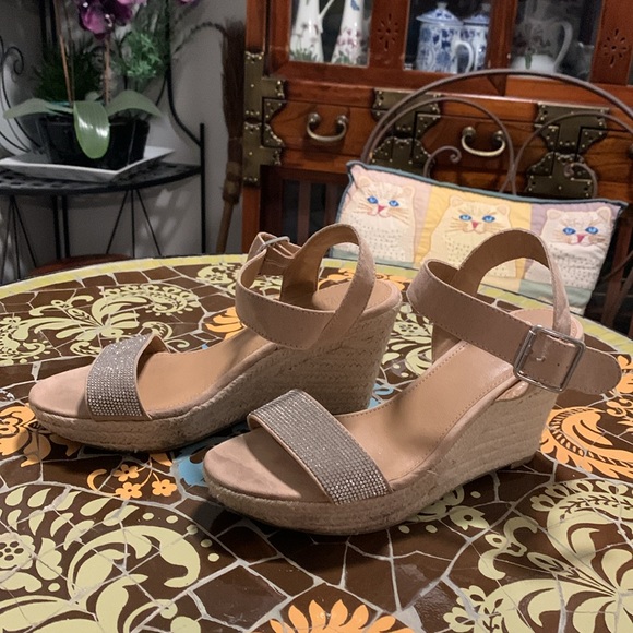 BRASH HEMP WEDGE with RHINESTONE STRAP Sz: 8.5 - Picture 2 of 6